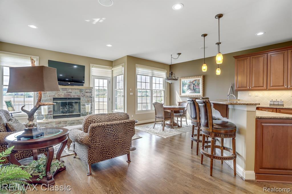 25976 ISLAND LAKE Drive, Novi, MI — Photo 15