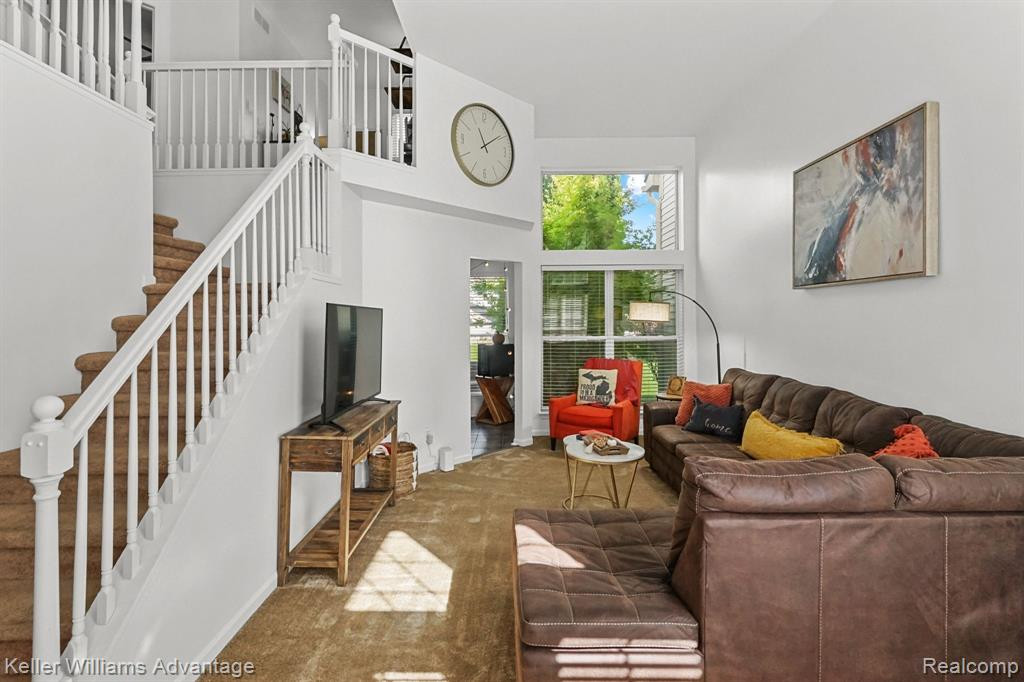 2543 PINE Drive, Wixom, MI 48393 — Photo 5