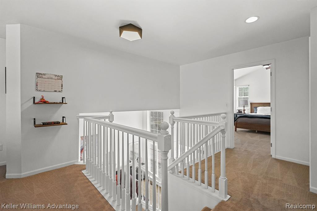 2543 PINE Drive, Wixom, MI 48393 — Photo 21