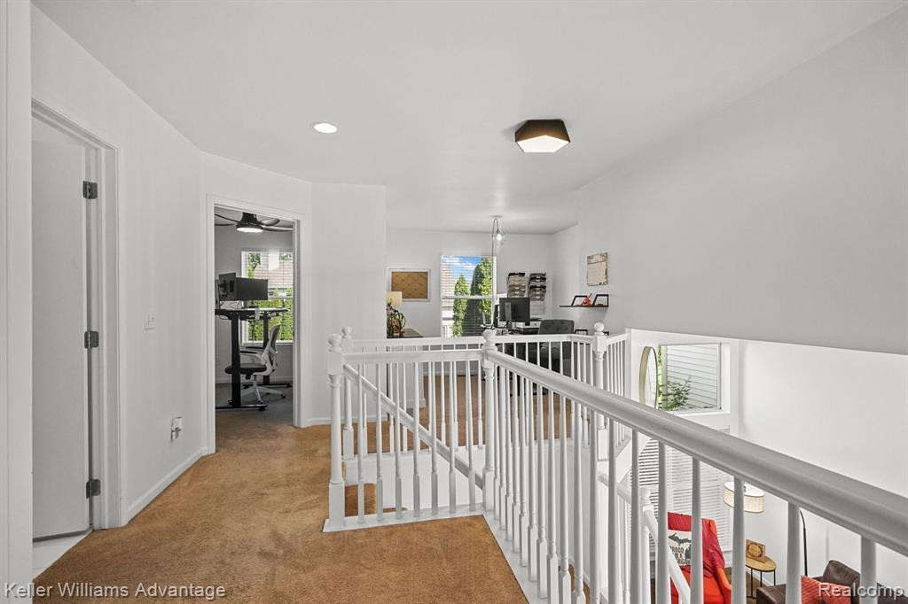 2543 PINE Drive, Wixom, MI 48393 — Photo 23