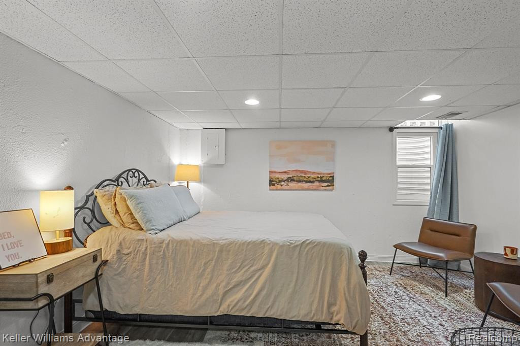 2543 PINE Drive, Wixom, MI 48393 — Photo 35