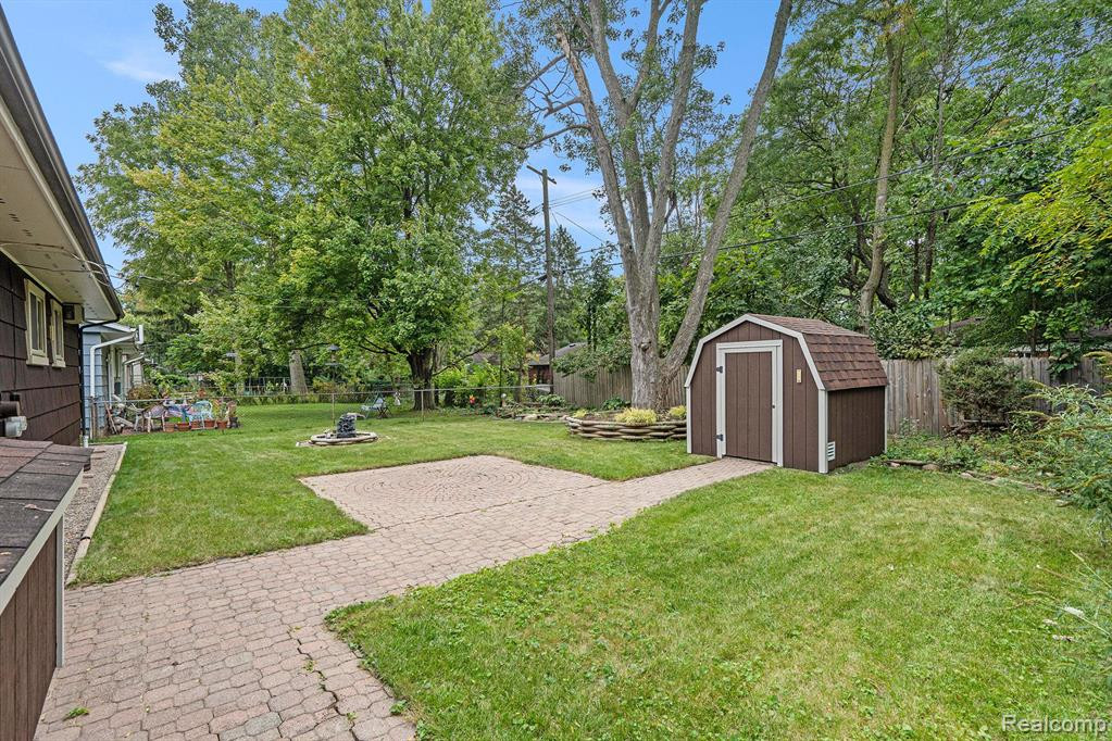 1049 WESTAIRE Way, Ann Arbor, MI 48103 — Photo 18