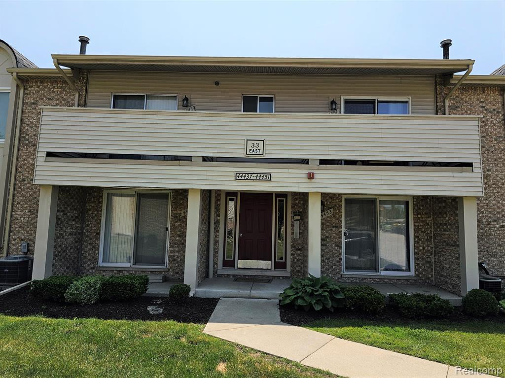 44441 Savery Drive, Canton, MI 48187 — Photo 2
