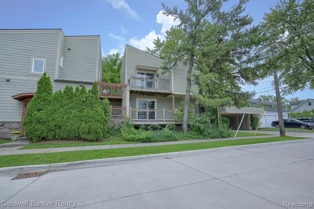 602 E LINCOLN Street, Birmingham, MI 48009 — front exterior