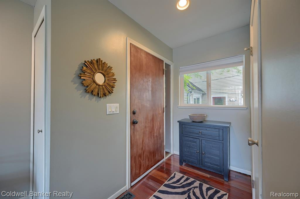 602 E LINCOLN Street, Birmingham, MI 48009 — Photo 6