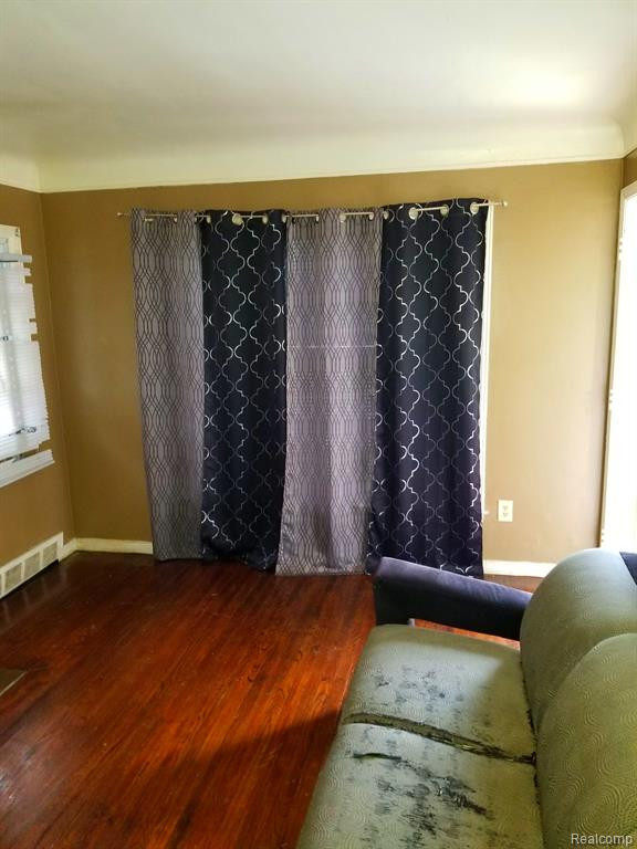 175 W BRENTWOOD Street, Highland Park, MI 48203 — Photo 5