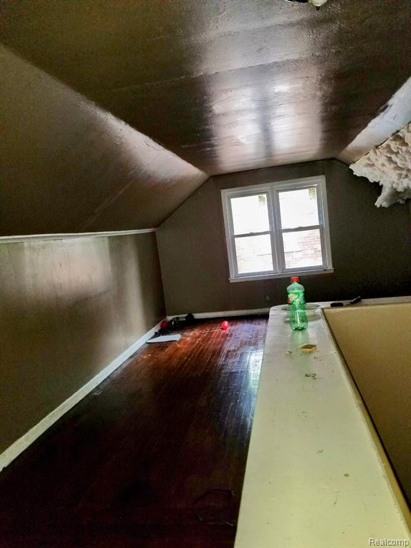 175 W BRENTWOOD Street, Highland Park, MI 48203 — Photo 8