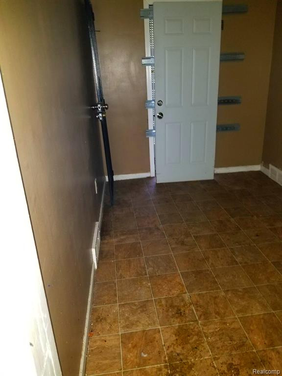 175 W BRENTWOOD Street, Highland Park, MI 48203 — Photo 16