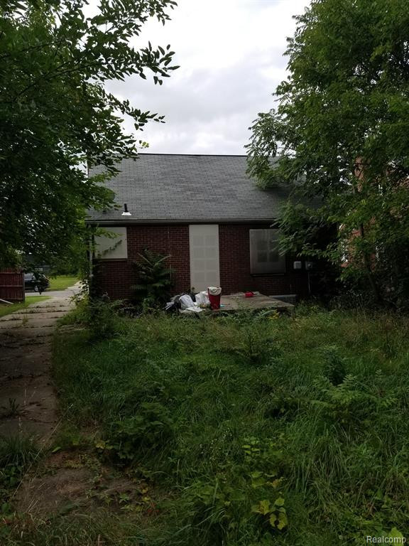 175 W BRENTWOOD Street, Highland Park, MI 48203 — Photo 22
