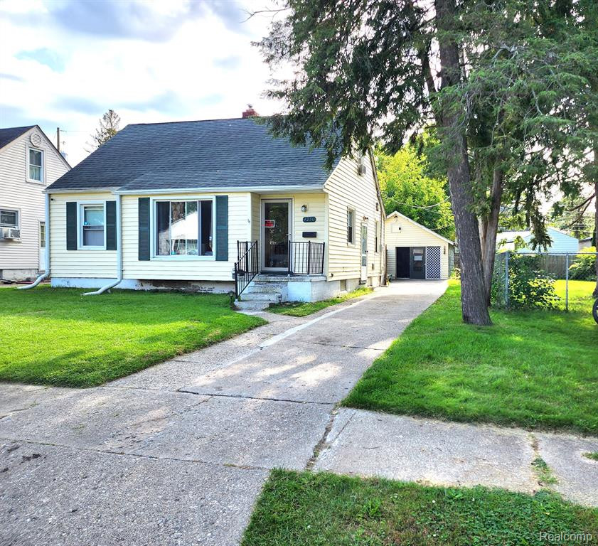 4230 CUSTER Avenue, Flint, MI 48507 — front exterior