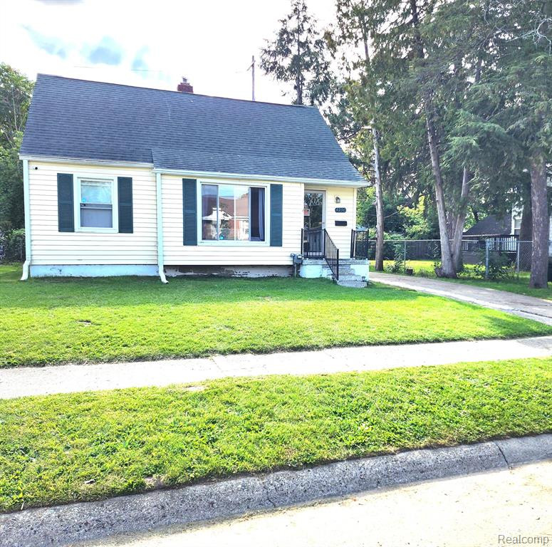 4230 CUSTER Avenue, Flint, MI 48507 — Photo 2