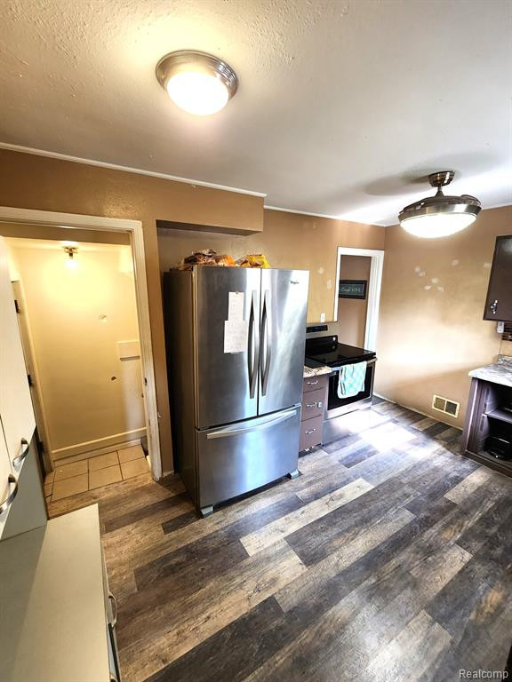 4230 CUSTER Avenue, Flint, MI 48507 — Photo 8