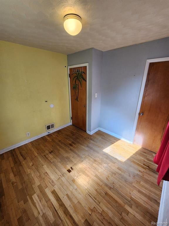 4230 CUSTER Avenue, Flint, MI 48507 — Photo 12