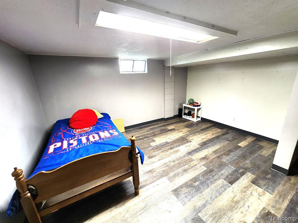 4230 CUSTER Avenue, Flint, MI 48507 — Photo 20