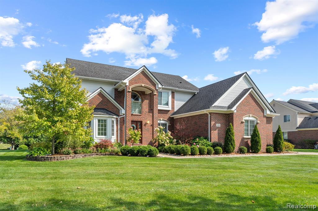 1006 HUNTSVILLE Drive, Canton, MI 48187 — Photo 2