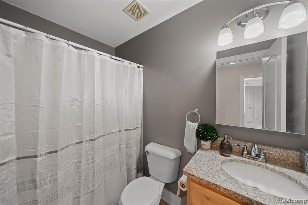 1006 HUNTSVILLE Drive, Canton, MI 48187 — Photo 28