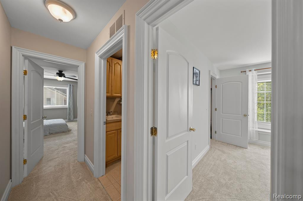 1006 HUNTSVILLE Drive, Canton, MI 48187 — Photo 29
