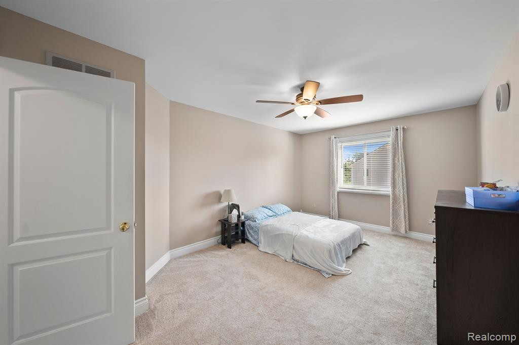 1006 HUNTSVILLE Drive, Canton, MI 48187 — Photo 33