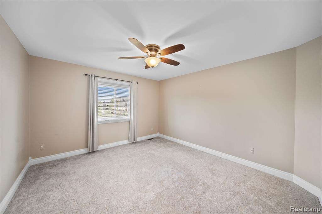 1006 HUNTSVILLE Drive, Canton, MI 48187 — Photo 35