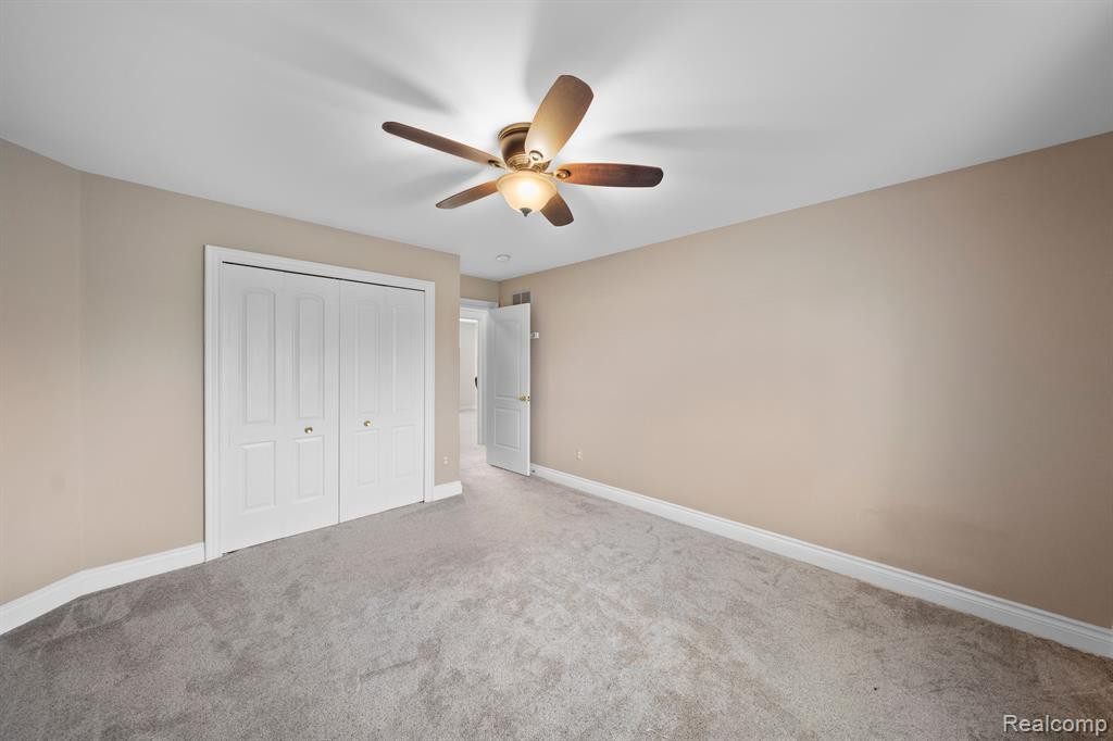 1006 HUNTSVILLE Drive, Canton, MI 48187 — Photo 36