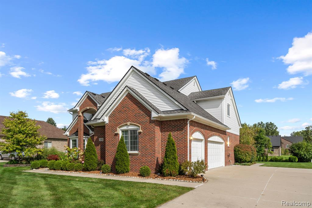 1006 HUNTSVILLE Drive, Canton, MI 48187 — Photo 48