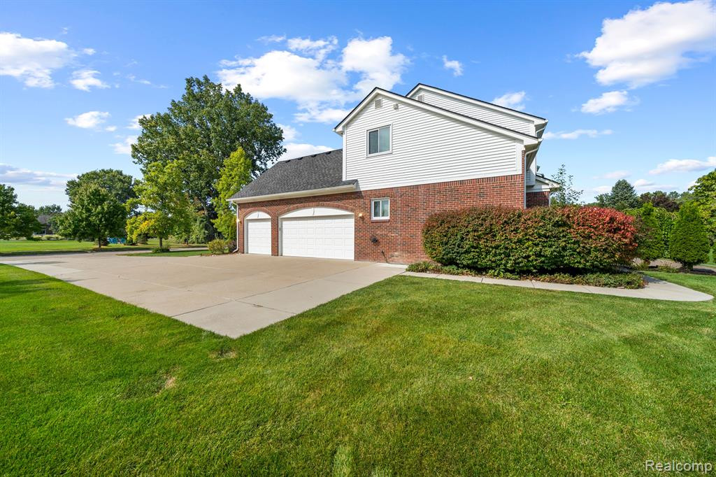 1006 HUNTSVILLE Drive, Canton, MI 48187 — Photo 49