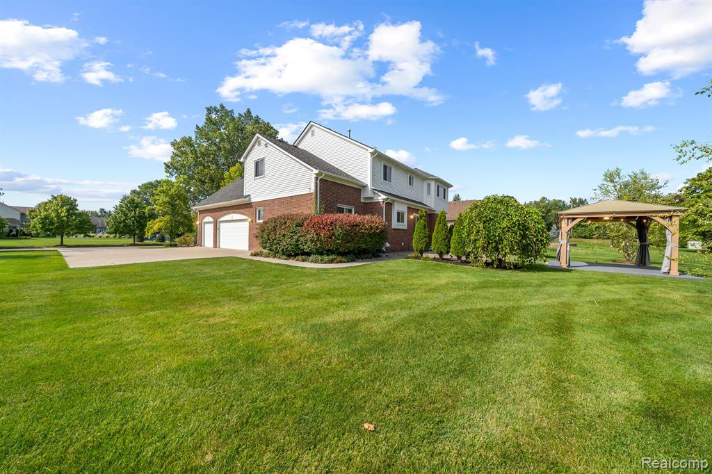 1006 HUNTSVILLE Drive, Canton, MI 48187 — Photo 50