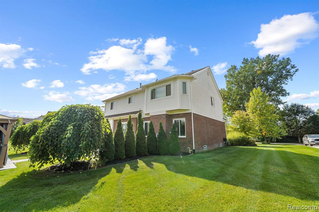 1006 HUNTSVILLE Drive, Canton, MI 48187 — Photo 54