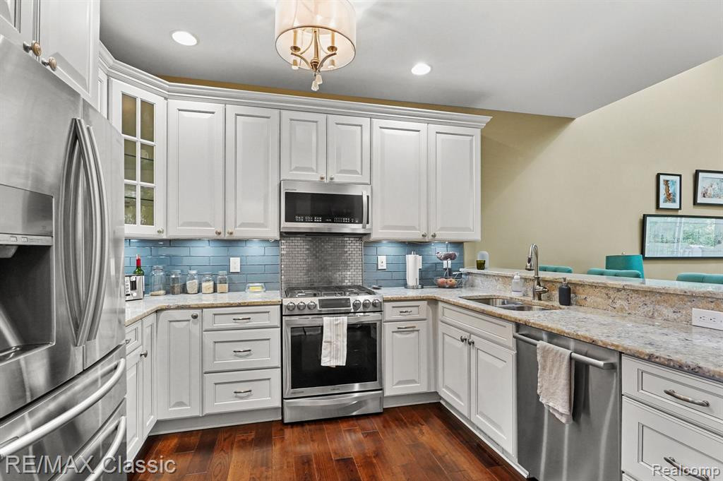 4137 LONEBRIDGE Circle, Canton, MI 48188 — Photo 7