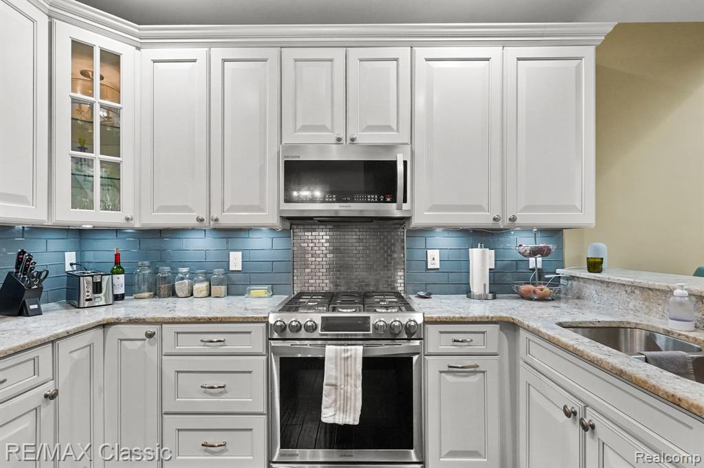 4137 LONEBRIDGE Circle, Canton, MI 48188 — Photo 8