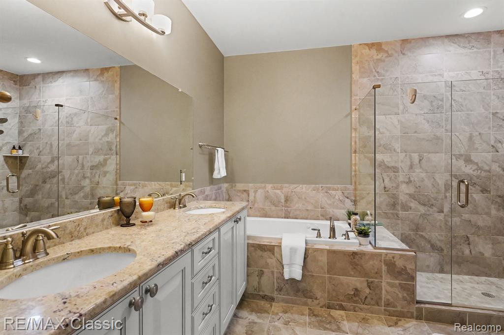4137 LONEBRIDGE Circle, Canton, MI 48188 — Photo 17