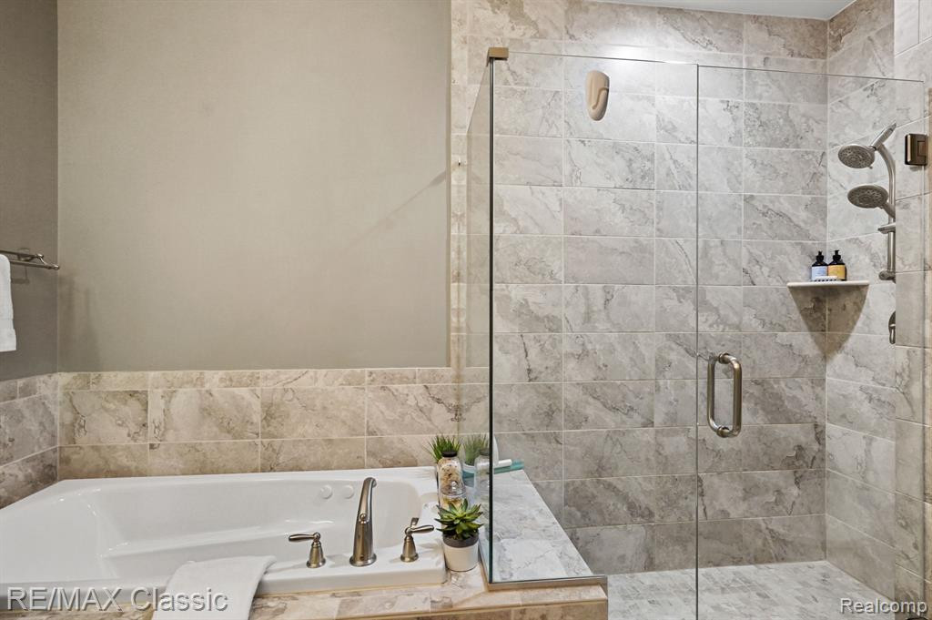 4137 LONEBRIDGE Circle, Canton, MI 48188 — Photo 18
