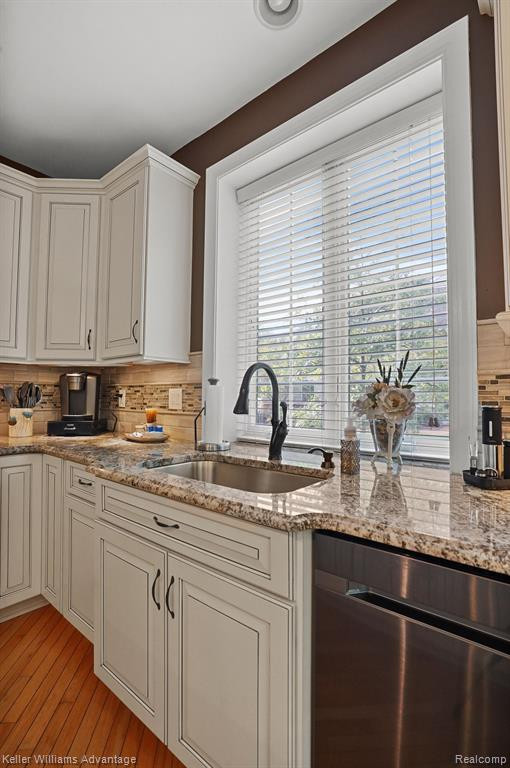 26436 FIELDSTONE Drive, Novi, MI — Photo 6