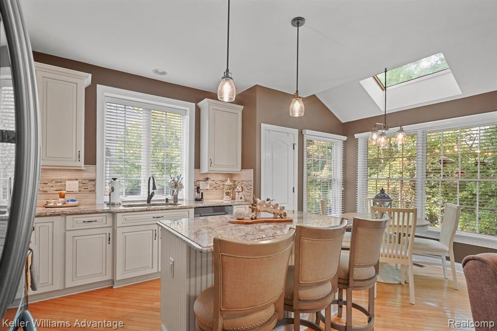 26436 FIELDSTONE Drive, Novi, MI — Photo 8