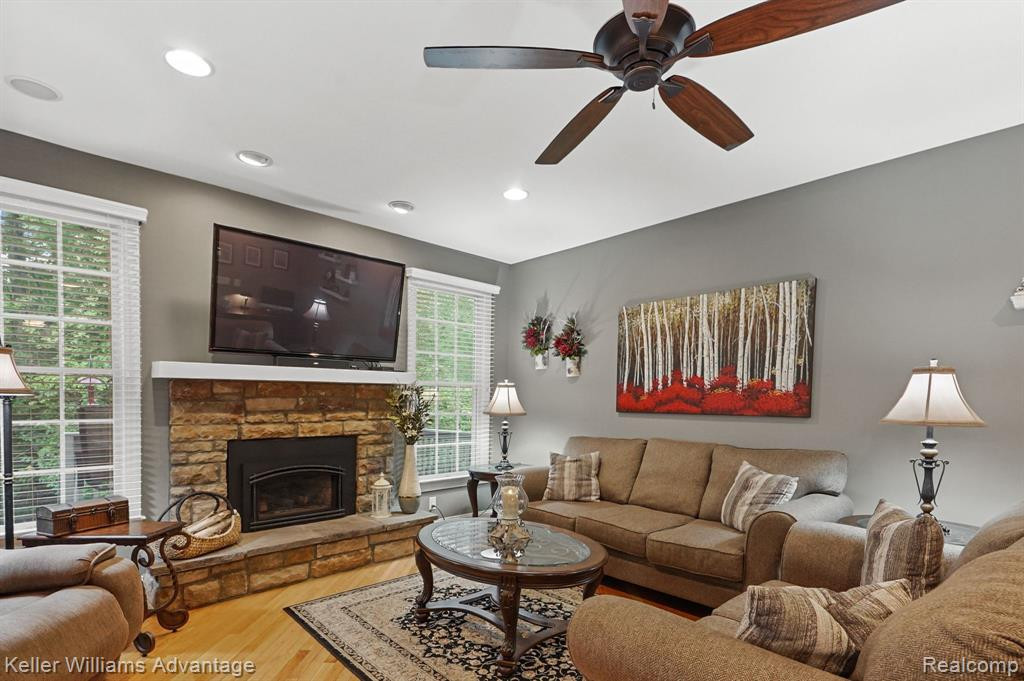 26436 FIELDSTONE Drive, Novi, MI — Photo 18