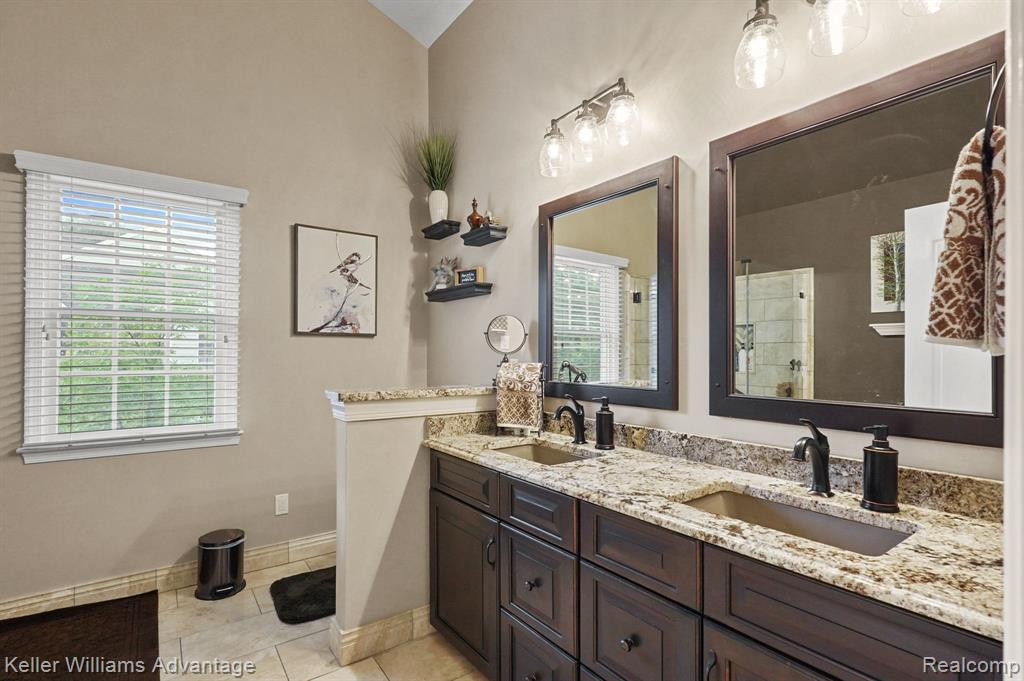 26436 FIELDSTONE Drive, Novi, MI — Photo 23