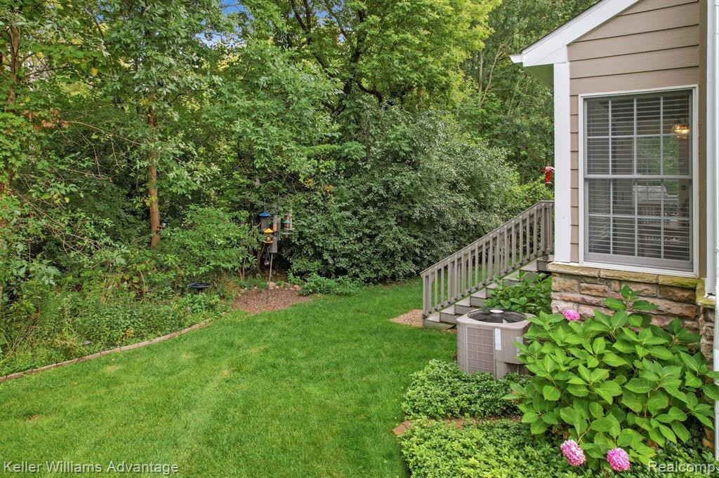 26436 FIELDSTONE Drive, Novi, MI — Photo 33