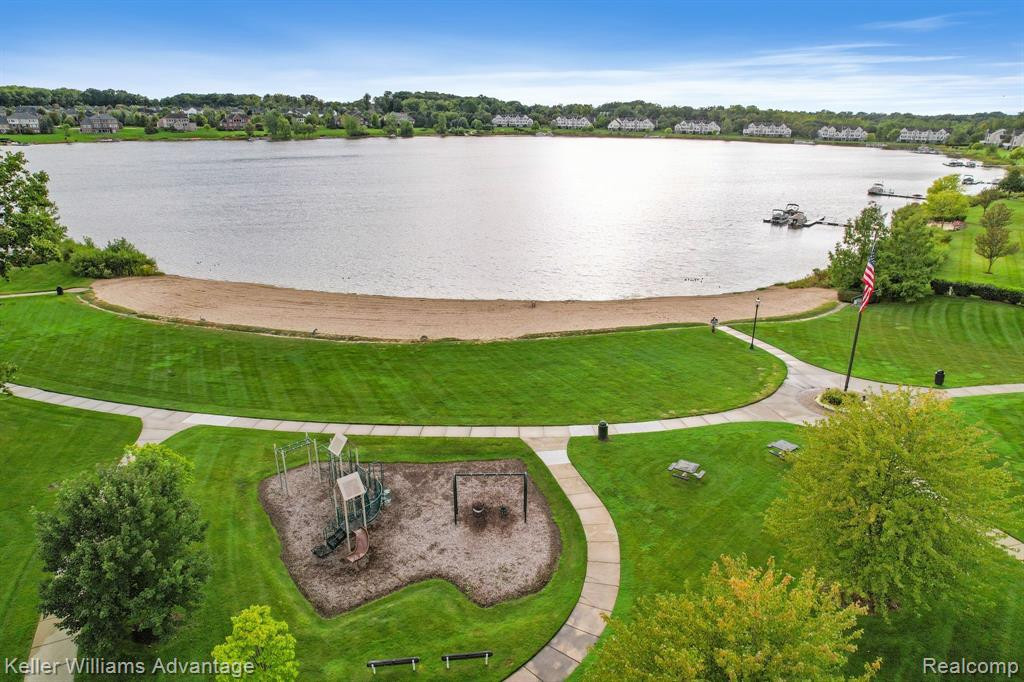 26436 FIELDSTONE Drive, Novi, MI — Photo 43