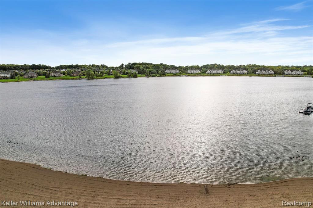 26436 FIELDSTONE Drive, Novi, MI — Photo 44