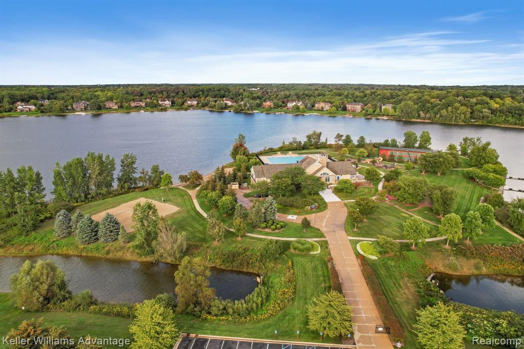 26436 FIELDSTONE Drive, Novi, MI — Photo 47