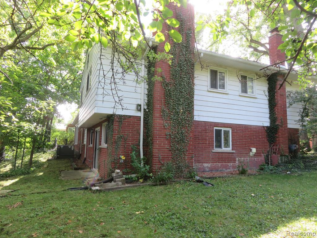 2427 BUCKINGHAM Road, Ann Arbor, MI 48104 — Photo 3