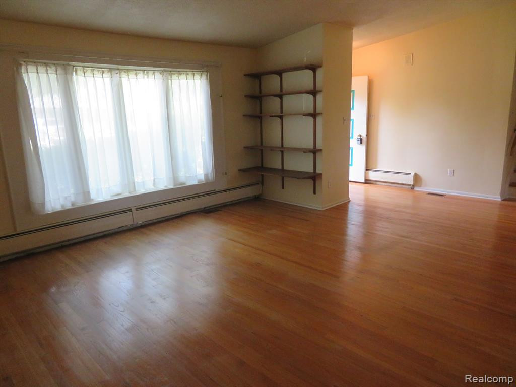 2427 BUCKINGHAM Road, Ann Arbor, MI 48104 — Photo 7