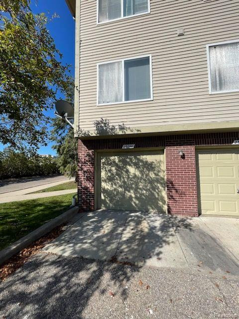 23200 POPLAR Drive, Southfield, MI 48075 — Photo 2