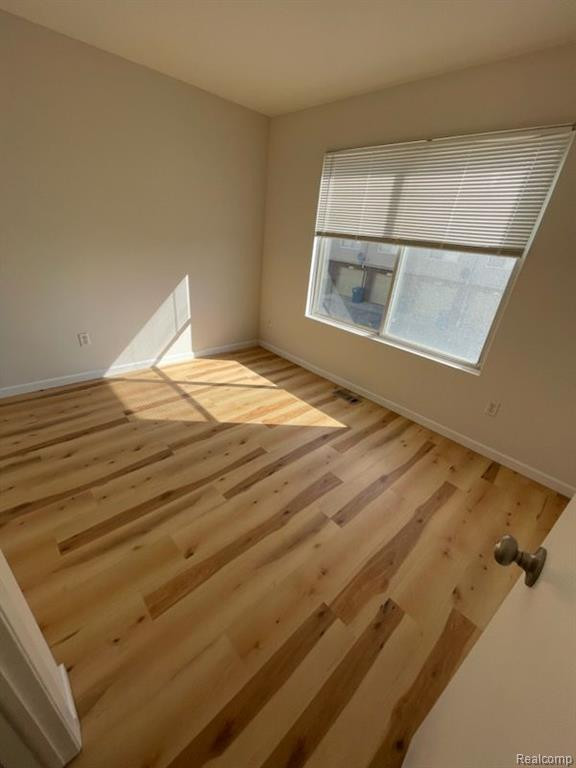 23200 POPLAR Drive, Southfield, MI 48075 — Photo 8