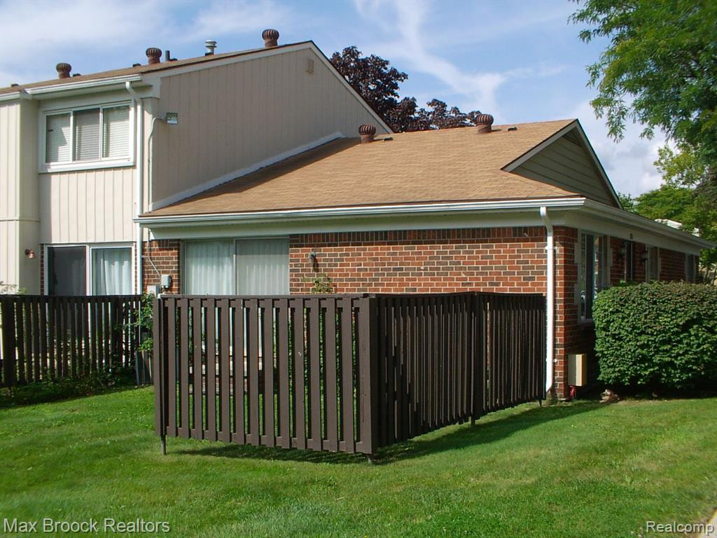 4928 COVENTRY Street, Royal Oak, MI 48073 — Photo 2