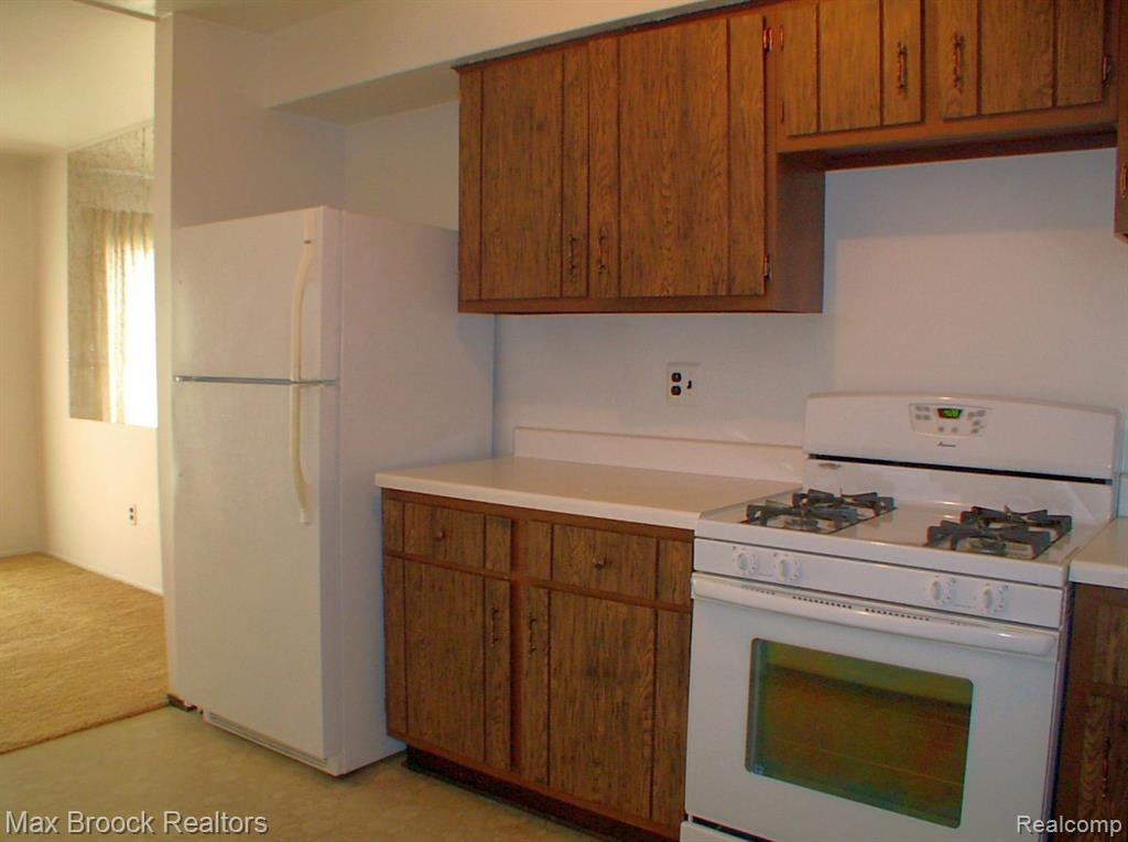 4928 COVENTRY Street, Royal Oak, MI 48073 — Photo 13