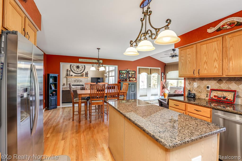 7280 Lyndhurst Drive, Canton, MI 48187 — Photo 21