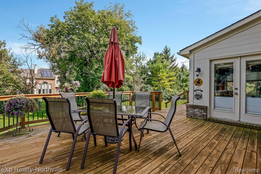 7280 Lyndhurst Drive, Canton, MI 48187 — Photo 41