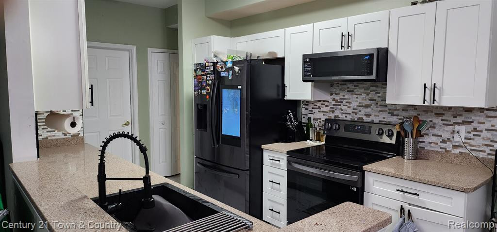 1868 PINECROFT Drive, Canton, MI 48188 — Photo 5
