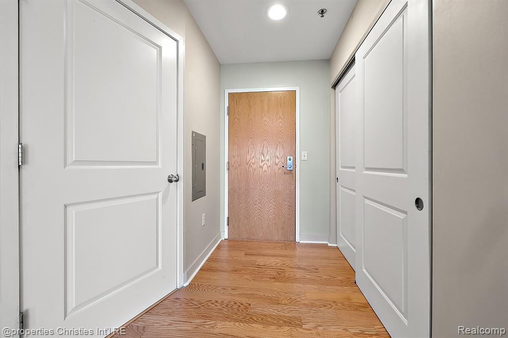 111 N Ashley Street, 513, Ann Arbor, MI 48104 — Photo 8